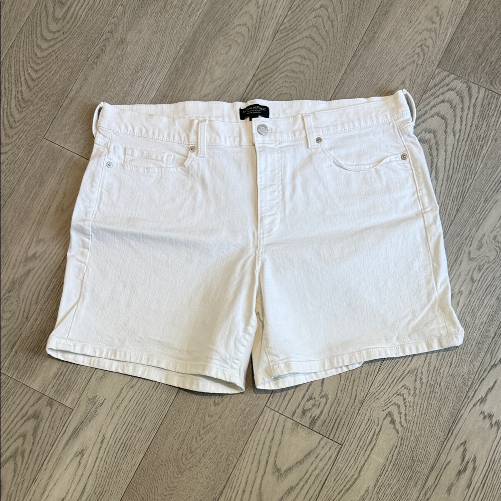 !!! FINAL DAYS!!! ♥️ FINAL PRICE ♥️ Banana Republic Premium Denim Shorts